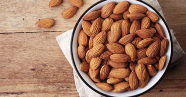 buzzsitemr-5-Reasons-to-Consume-Soaked-Almonds-on-Regular-Basis