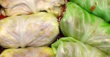 bueesitemr-SLOW-COOKER-CABBAGE-ROLLS.