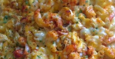 buzzsitemr-Lobster-Crab-and-Shrimp-Macaroni-and-Cheese.