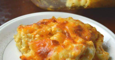 buzzsitmr.-Homemade-Mac-and-Cheese.
