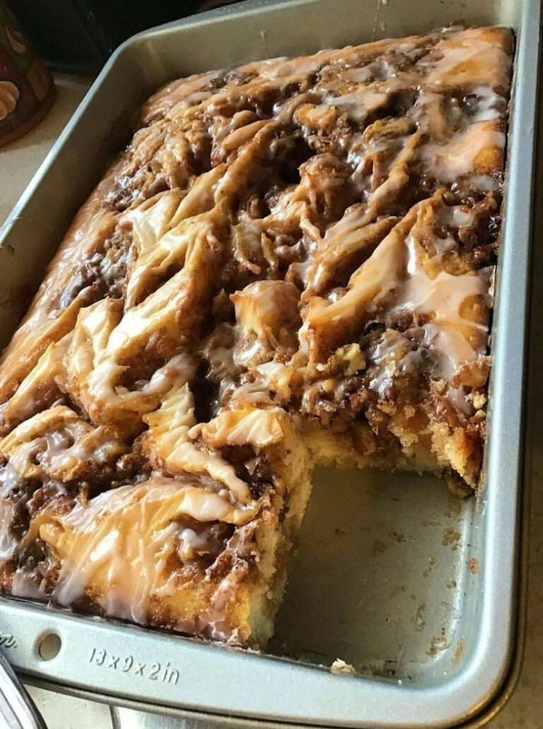 Cinnabon Cinnamon Roll Cake