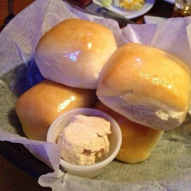 Texas Roadhouse’s Rolls