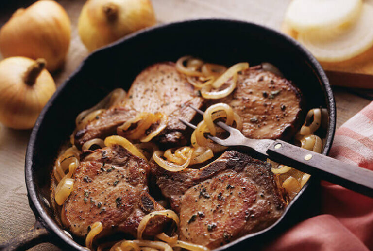 Easy Caramelized Onion Pork Chops