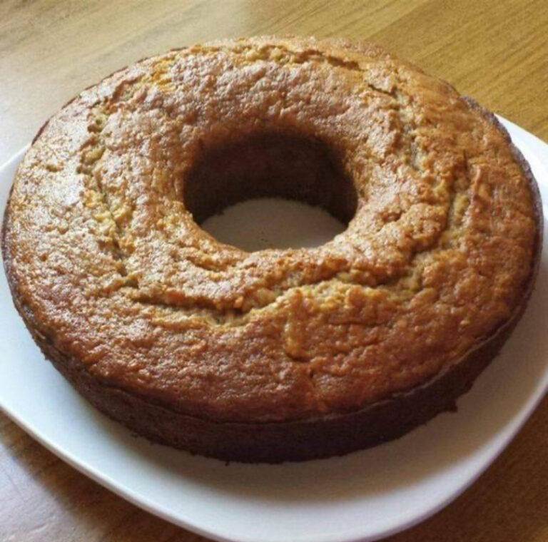 Fresh Apple Bundt Cake